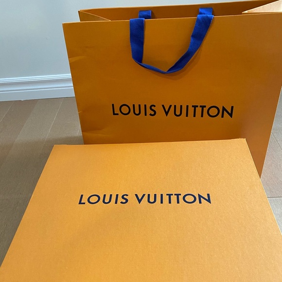 Louis Vuitton Large Gift Box #1 - Picture 2 of 6